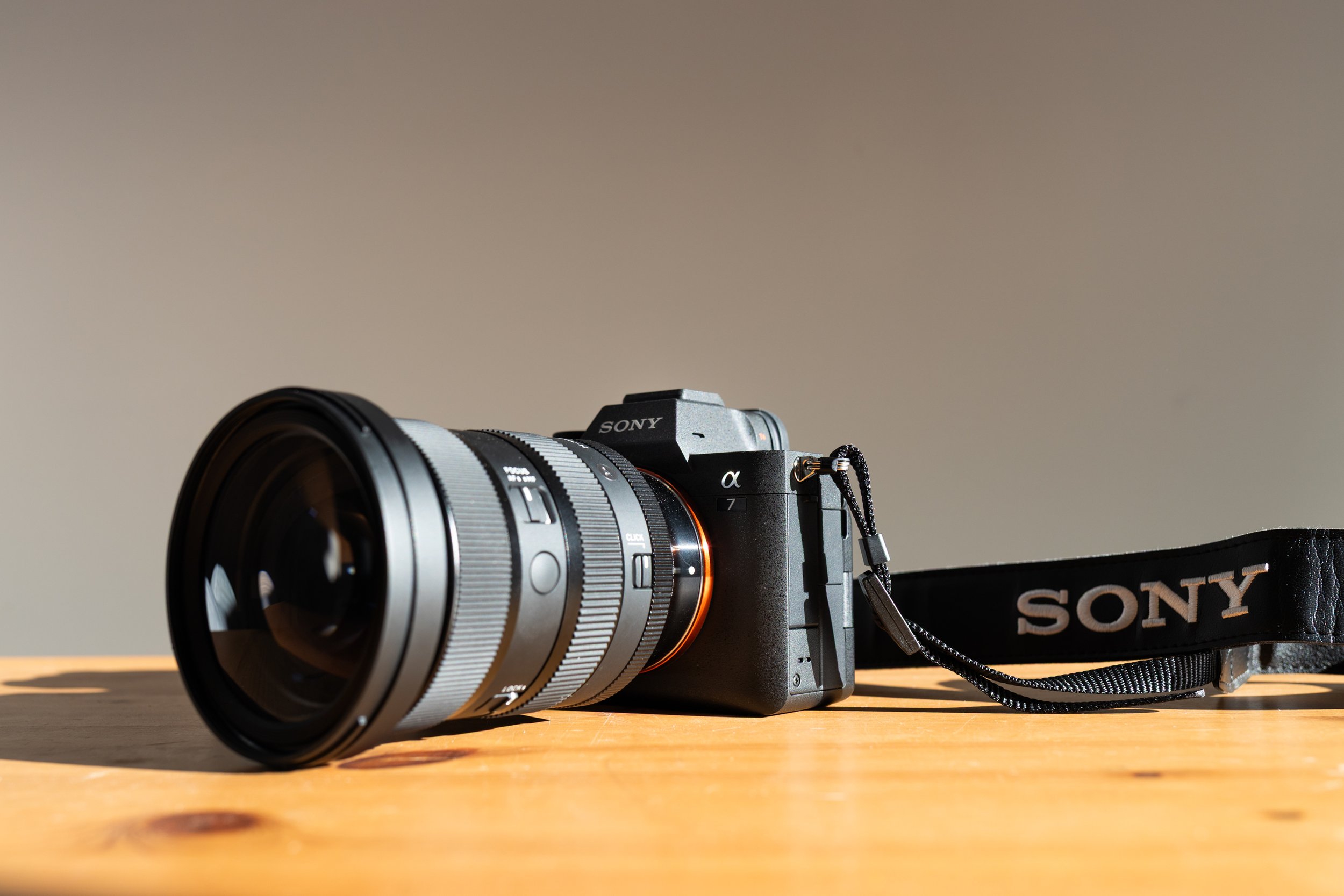 بررسی دوربین سونی A7 IV در دنیای واقعی